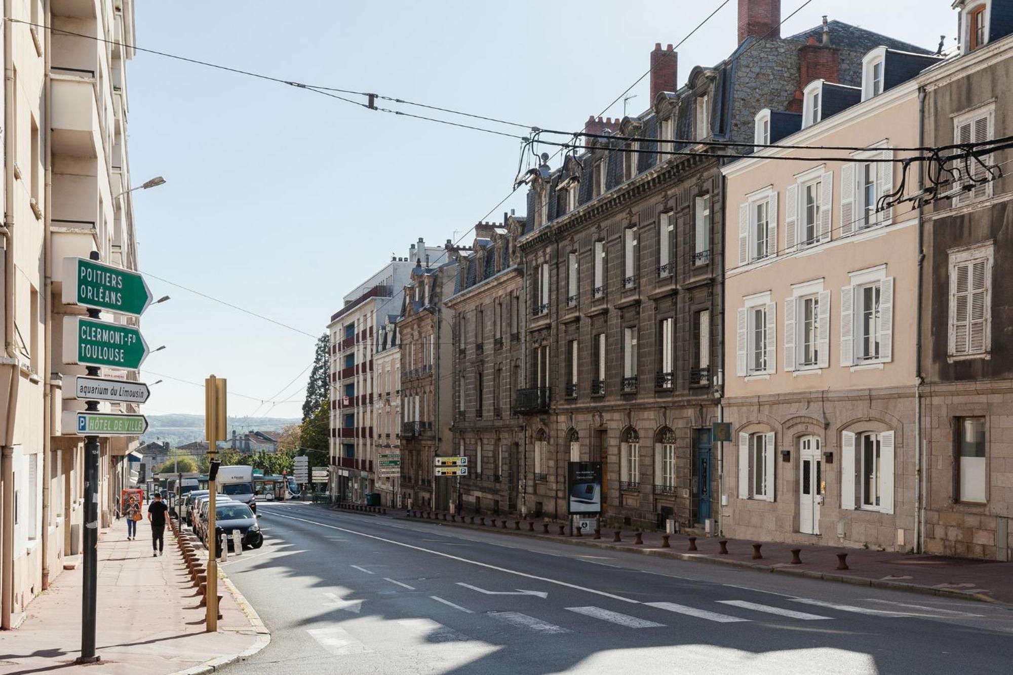 Hotel Gambettes - Entree Autonome, Reception En Ligne - Encore Mieux Limoges Exteriör bild