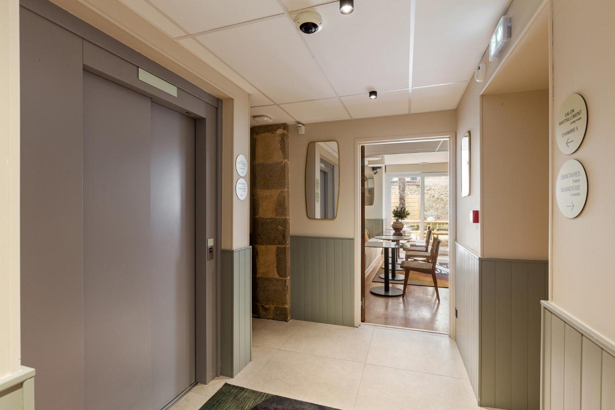 Hotel Gambettes - Entree Autonome, Reception En Ligne - Encore Mieux Limoges Exteriör bild